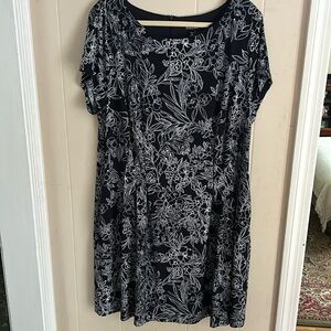 Roz and Ali Navy Blue and White Floral Dress